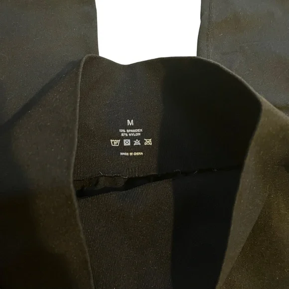 NVTGN Seamless Leggings Size Medium - Picture 5 of 5